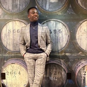 Meet your Posher, Antonio